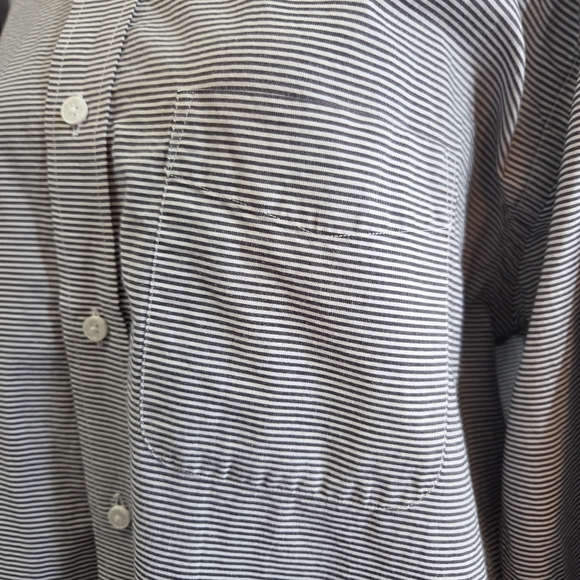 Roundtree & Yorke Gray And White Dress Shirt with Classic Collar Neck Size 17/34 - Picture 5 of 6